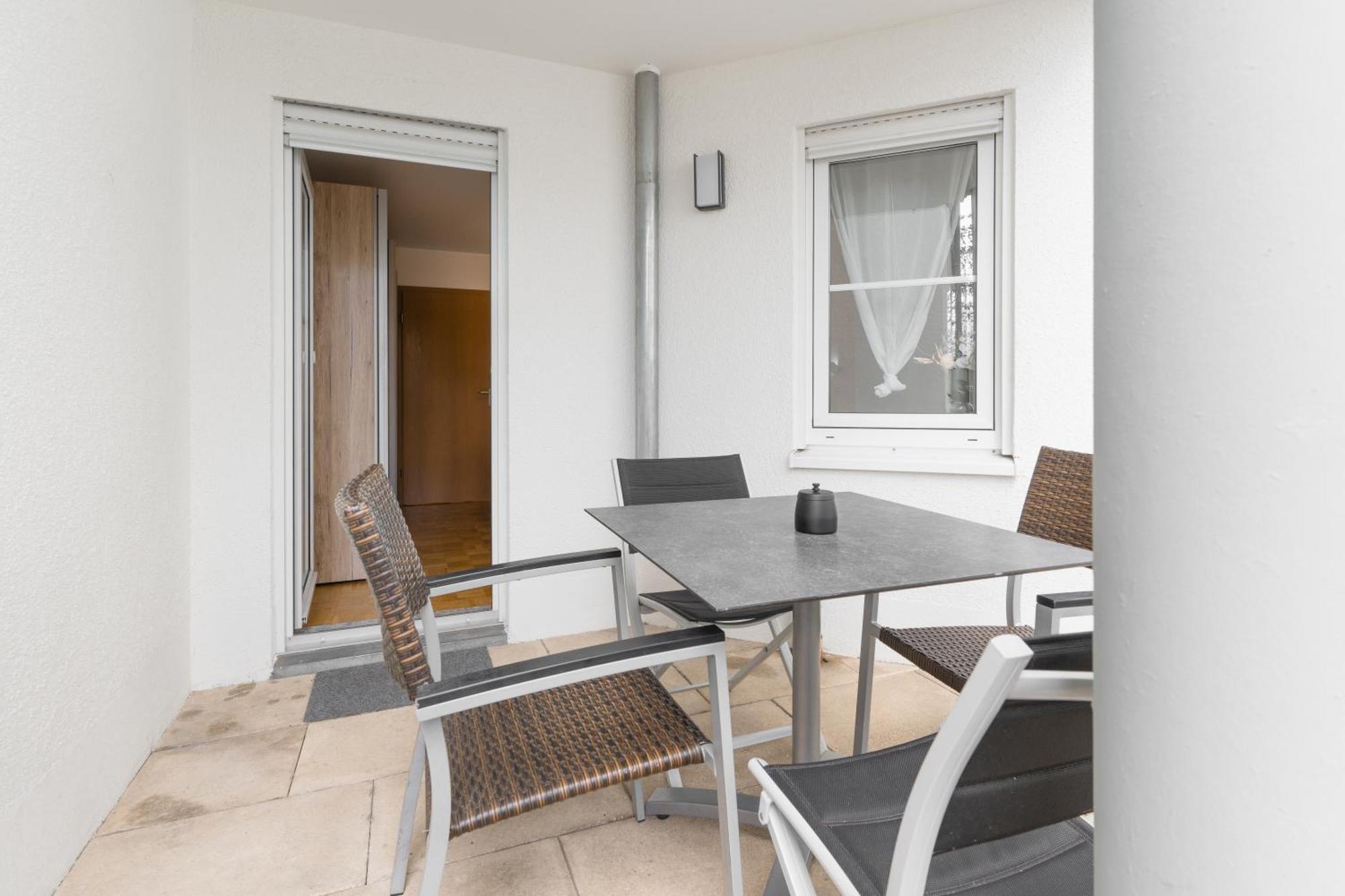 Untersee-Suite Istayunixi Seenaehe-Terrasse-Workspace-Netflix-Parkplatz 博登斯边的拉多夫采尔 外观 照片