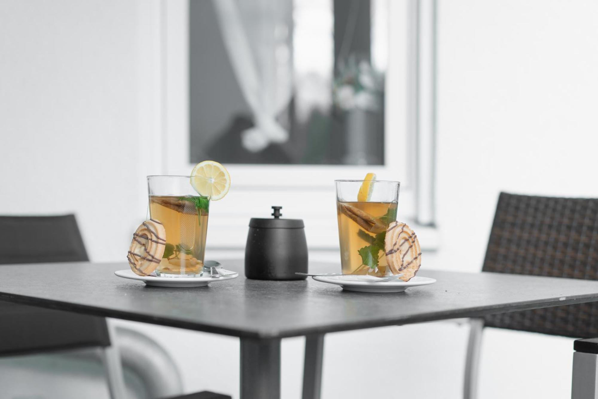 Untersee-Suite Istayunixi Seenaehe-Terrasse-Workspace-Netflix-Parkplatz 博登斯边的拉多夫采尔 外观 照片